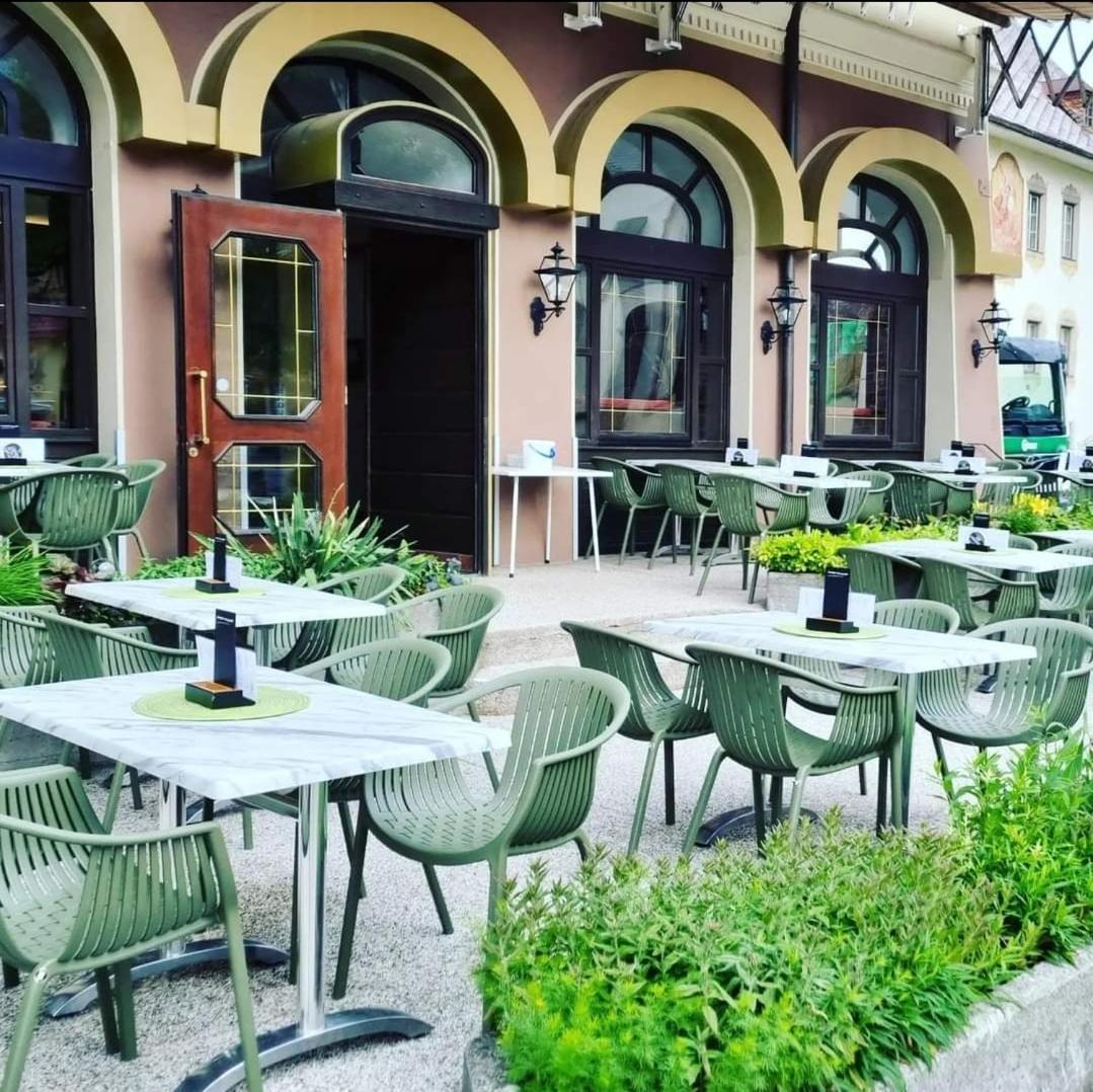 Cafe Zentral, Zimmer Mit Fruehstueck Kotschach-Mauthen Eksteriør bilde